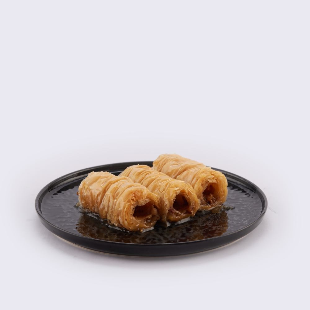 Cevizli-Sikma-Baklava.jpg Sıkma Baklava - Görsel 1