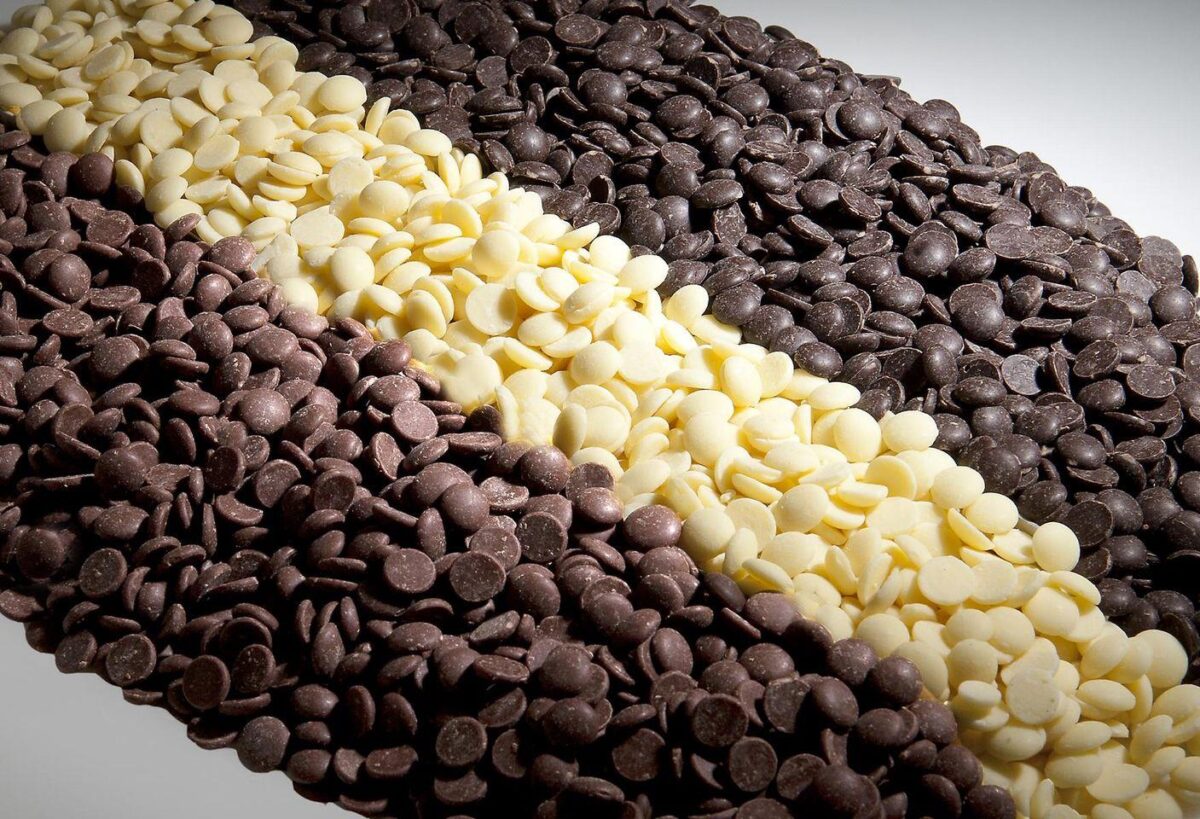 Lubeca Weisse Schoko %29 Chips White Chocolate ( %29 Kakaolu Fildişi Kuvertür Drop Pul Çikolata ) 2.5 Kg - Görsel 2